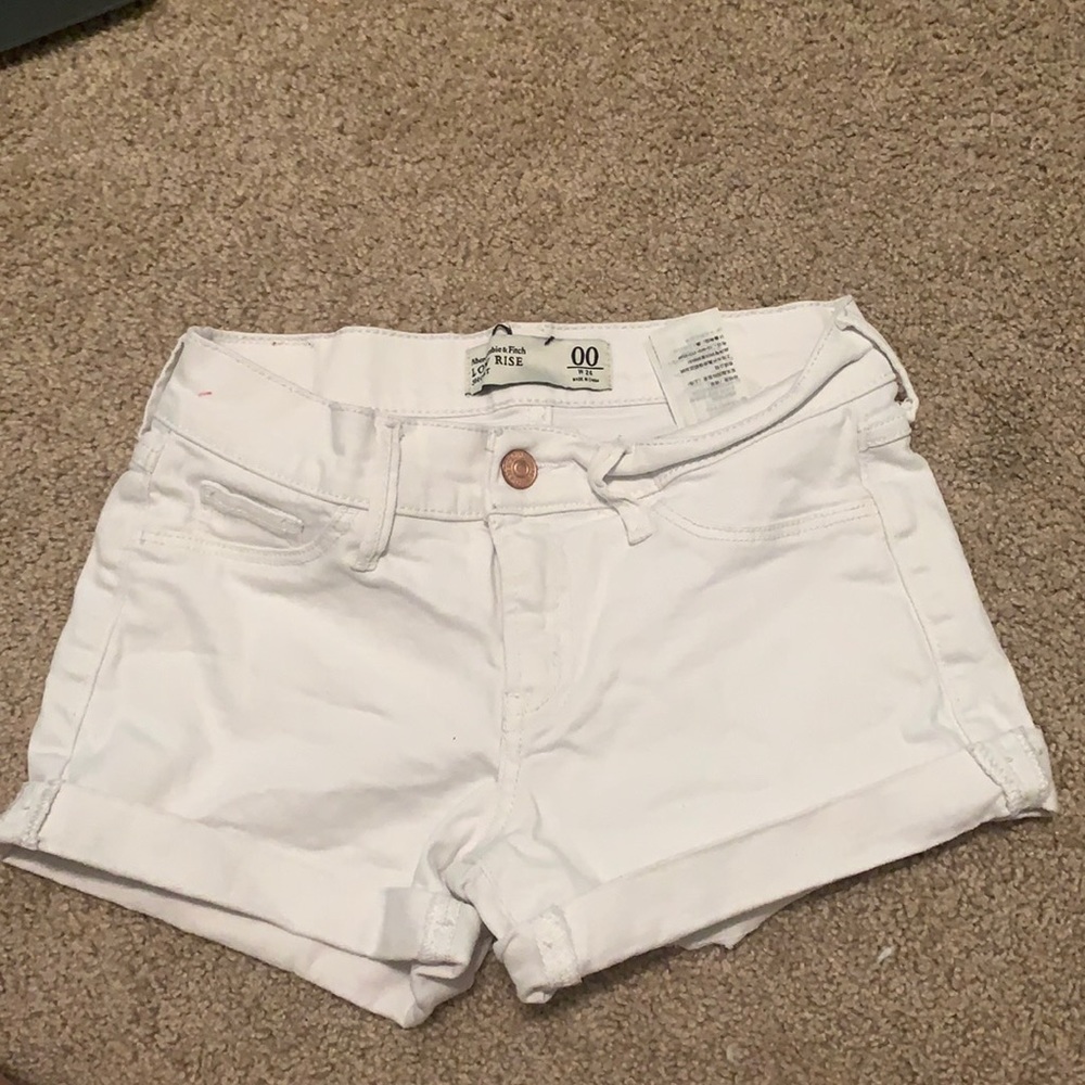 White Jean shorts size 00
